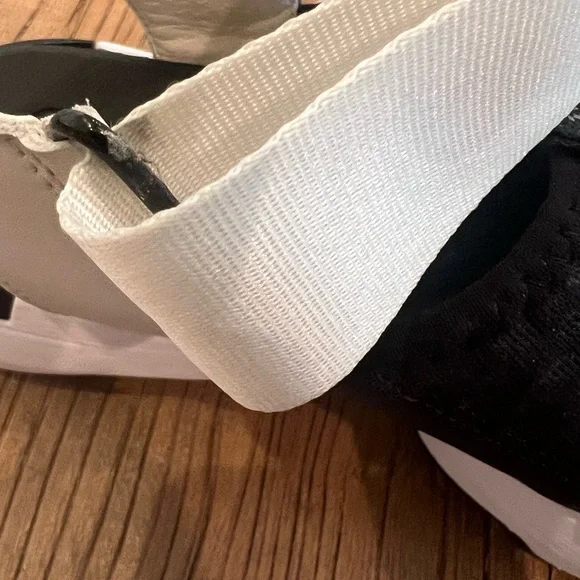 Sorel Kinetic Impact Black, Beige, and White Women's Size 8 Sandals EUC - Picture 13 of 13